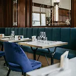 Grand De Hotell