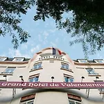 Grand De فندق 3*