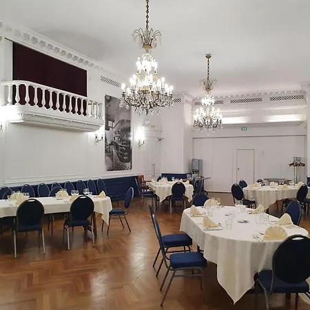 Отель Grand De 3*
