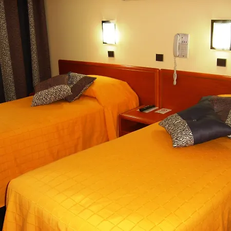 Grand De Hotel Valenciennes