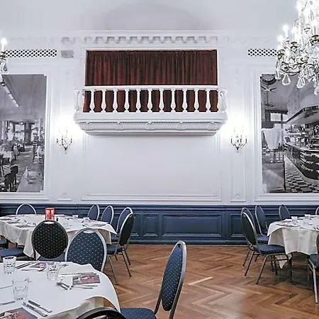 Ξενοδοχείο Grand De 3*