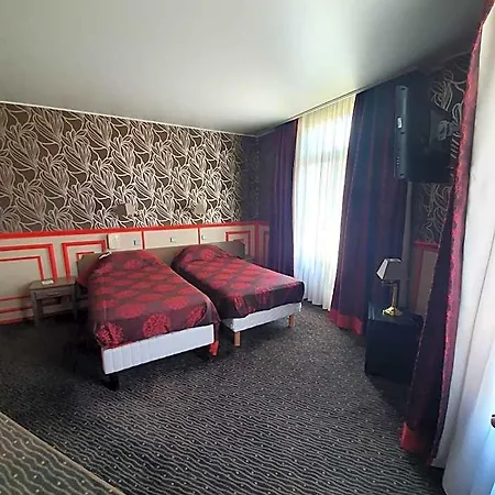 Hotel Grand De 3*