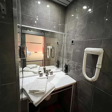 Grand De Hotel
