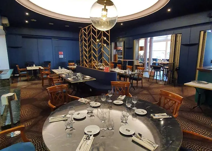 酒店 Grand De 瓦朗西纳